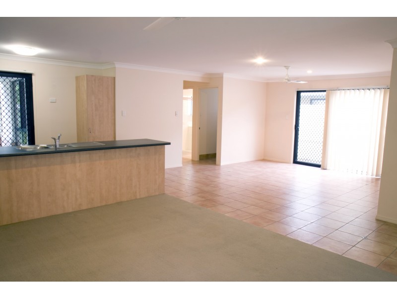 8 Prudence Court, Carina QLD 4152