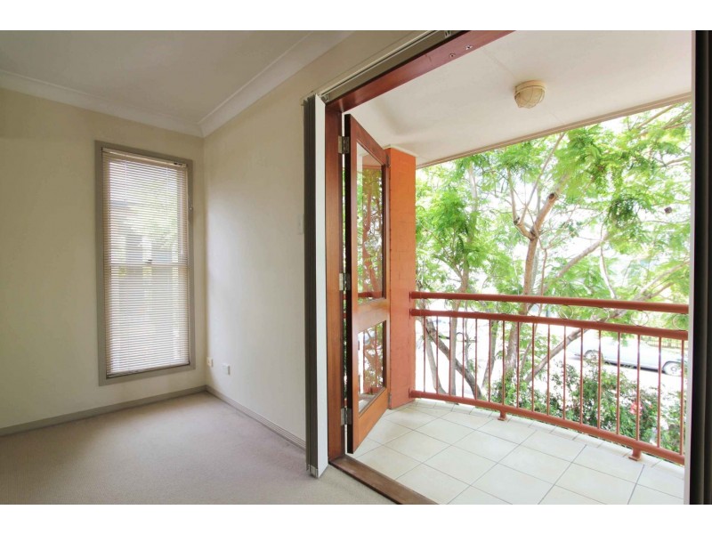 1/41 Bilyana Street, Balmoral QLD 4171