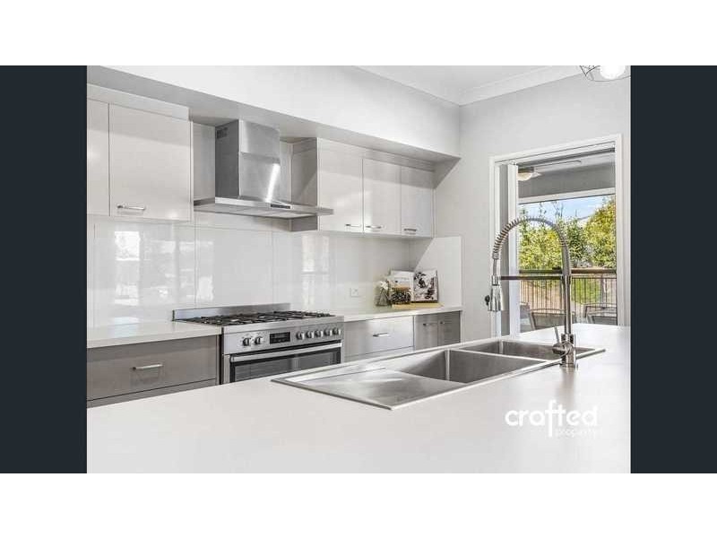 6-8 Timber Ridge Road, New Beith QLD 4124