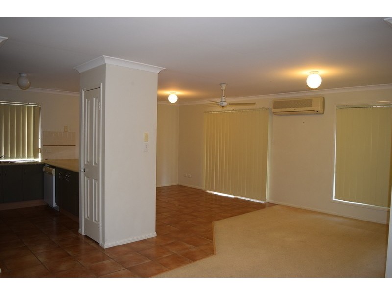 74 Manchester Street, Eight Mile Plains QLD 4113