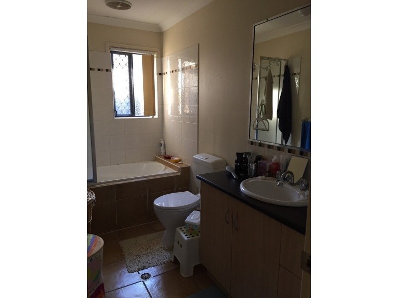 74 Manchester Street, Eight Mile Plains QLD 4113