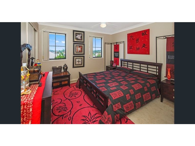 117 Crestwood Dr, Molendinar QLD 4214