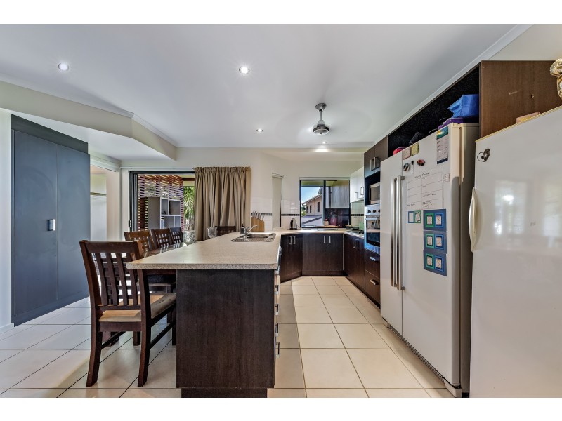 11/25 Abell Road, Cannonvale QLD 4802