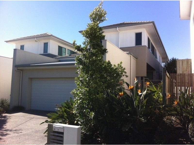 33 Village Cct, Murarrie QLD 4172