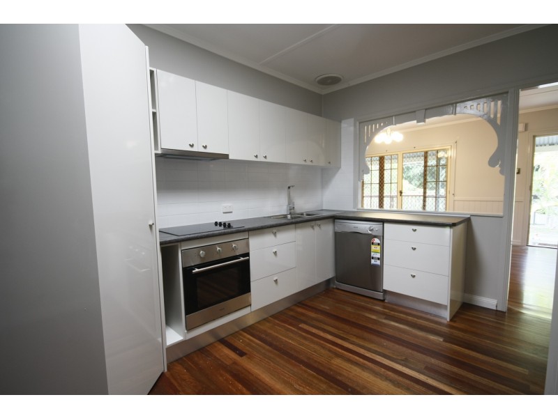 39 Algoori Street, Morningside QLD 4170