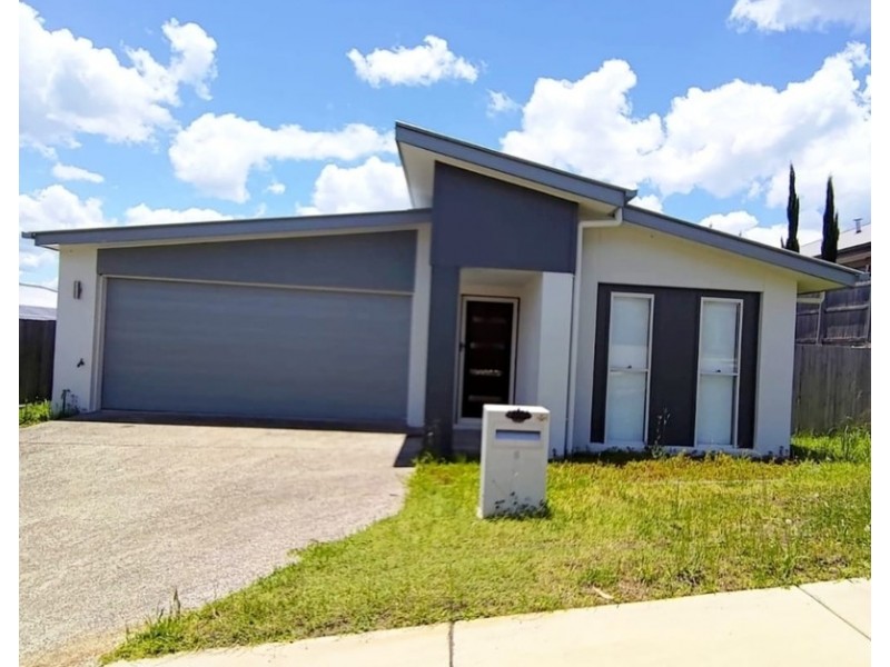 8 Hardwood Street, Spring Mountain QLD 4124