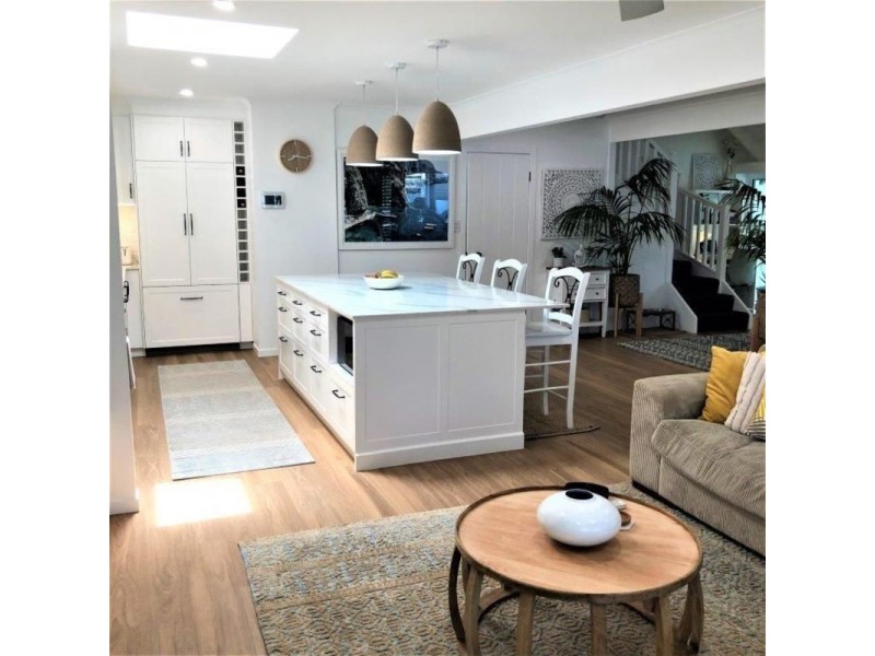 2/6 Wildwood Court, Surfers Paradise QLD 4217