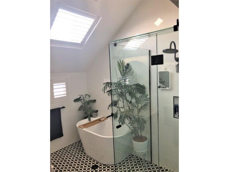 2/6 Wildwood Court, Surfers Paradise QLD 4217