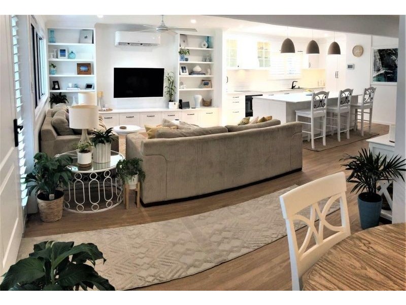 2/6 Wildwood Court, Surfers Paradise QLD 4217