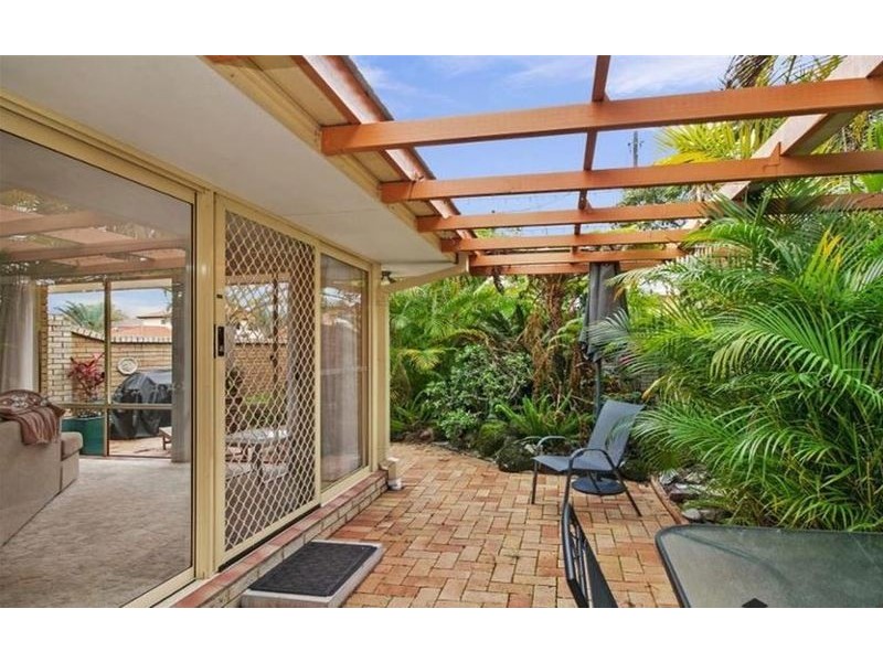 1/14 Ferny Fairway, Burleigh Heads QLD 4220