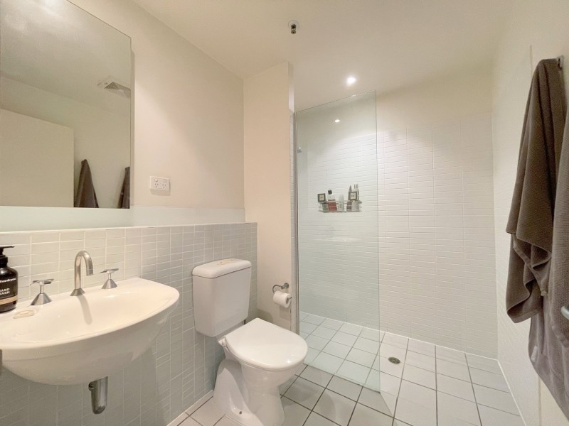 ID:6857164/64 Macquarie Street, Teneriffe QLD 4005