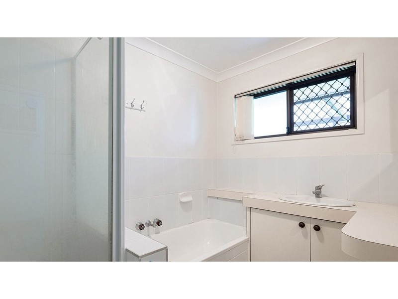 6 OAKLEAF STREET, Eight Mile Plains QLD 4113