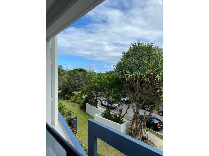 917 David Low Way, Marcoola QLD 4564