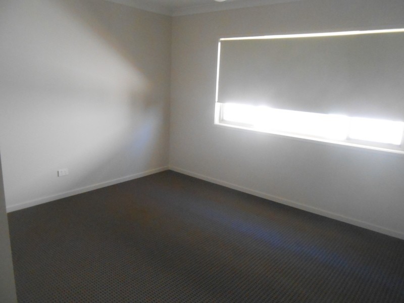 16 Berkshire place, Heathwood QLD 4110