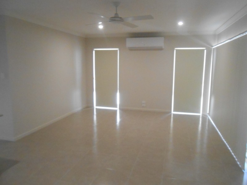 16 Berkshire place, Heathwood QLD 4110