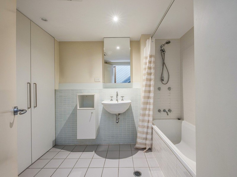 ID:6915845/50 Macquarie Street, Teneriffe QLD 4005