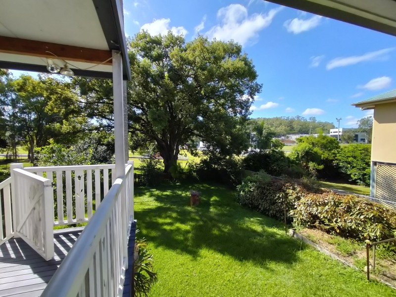 102 Earl Street, Greenslopes QLD 4120