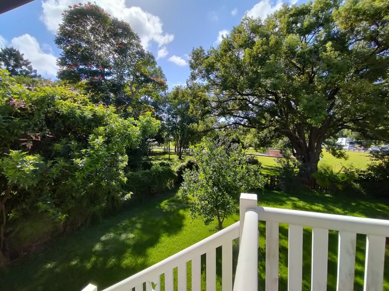 102 Earl Street, Greenslopes QLD 4120