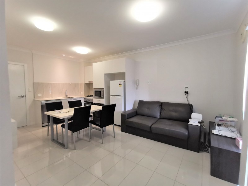63 Sisley Street, St Lucia QLD 4067