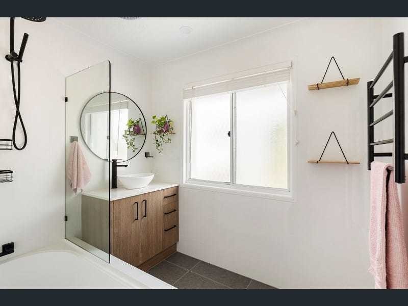 2-10 coolgardie street Elanora, Elanora QLD 4221
