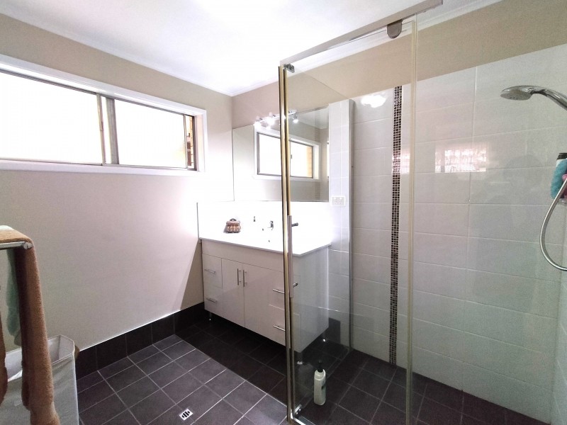 24 Amsterdam Street, Wishart QLD 4122