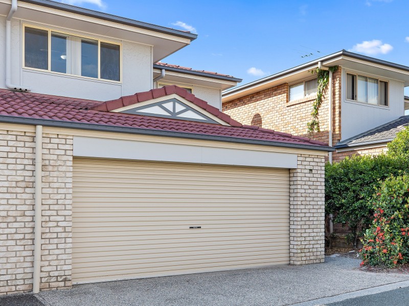 10/100 Oakmont Avenue, Oxley QLD 4075