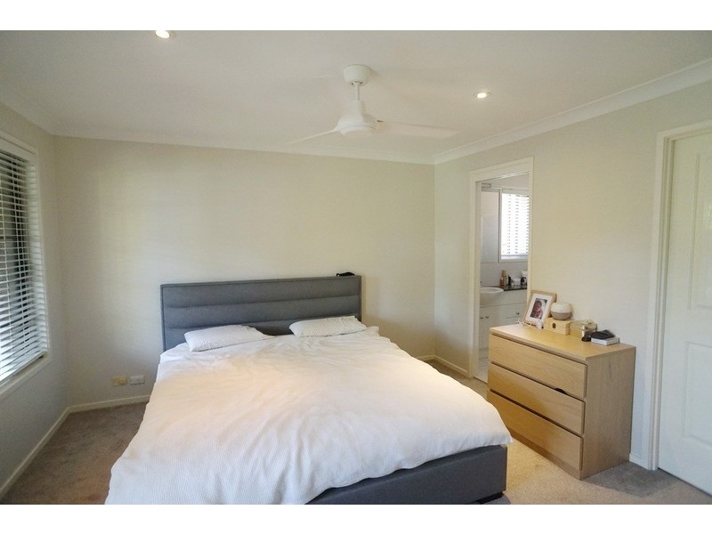 5 Stanton Court, Eight Mile Plains QLD 4113