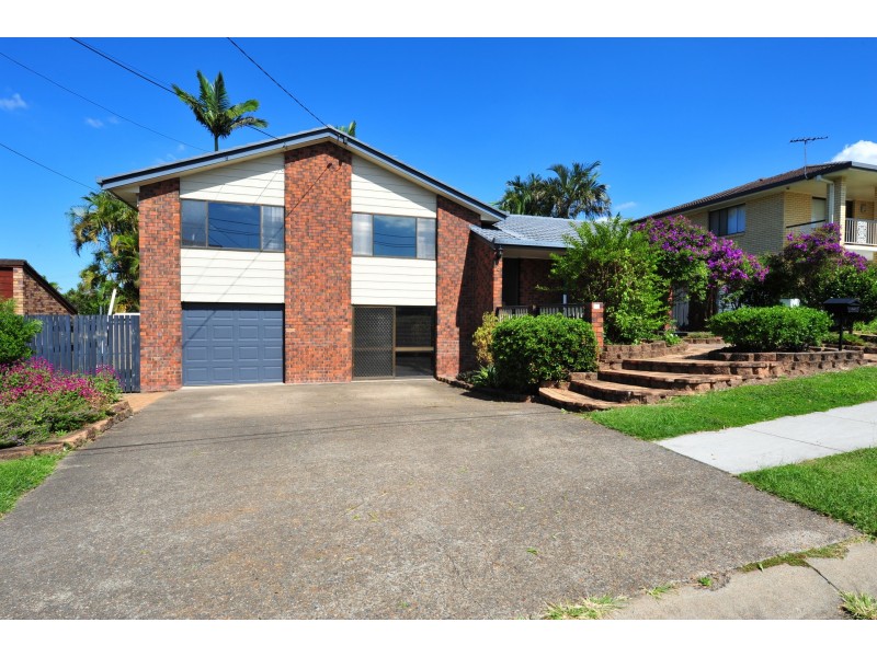 6 Willoughby Cres, Springwood QLD 4127