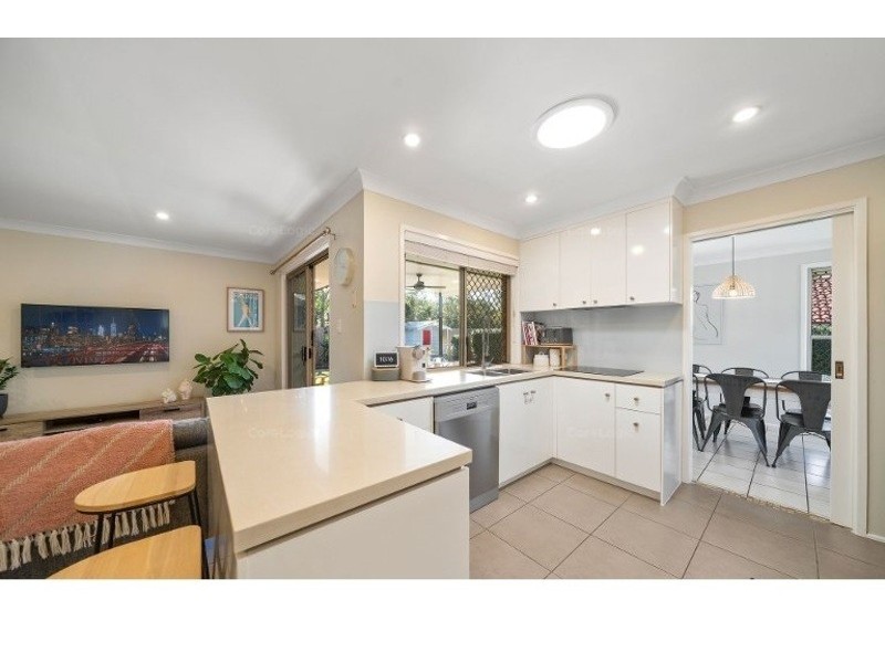 7 Banstead Street, Birkdale QLD 4159