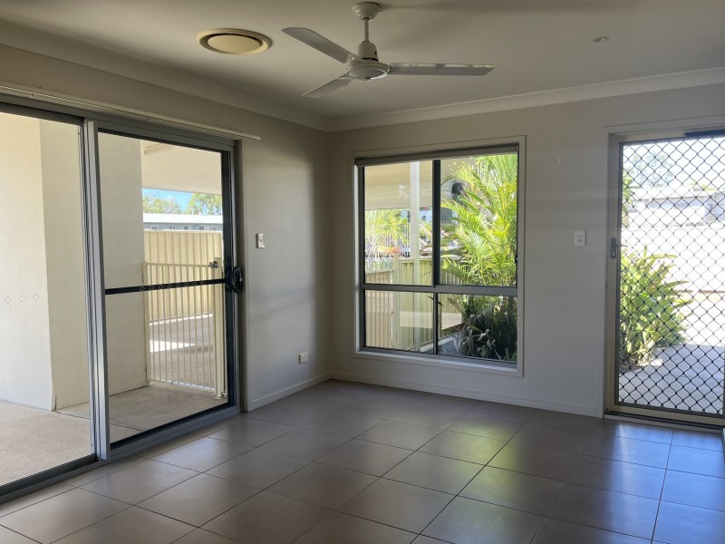 73 Centenary Dr Nth, Middlemount QLD 4746