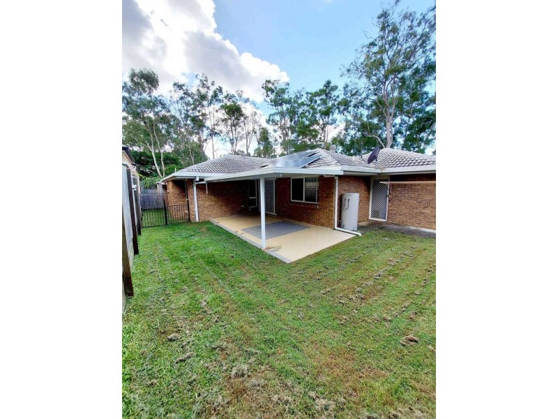 7 Queens Court, Forest Lake QLD 4078