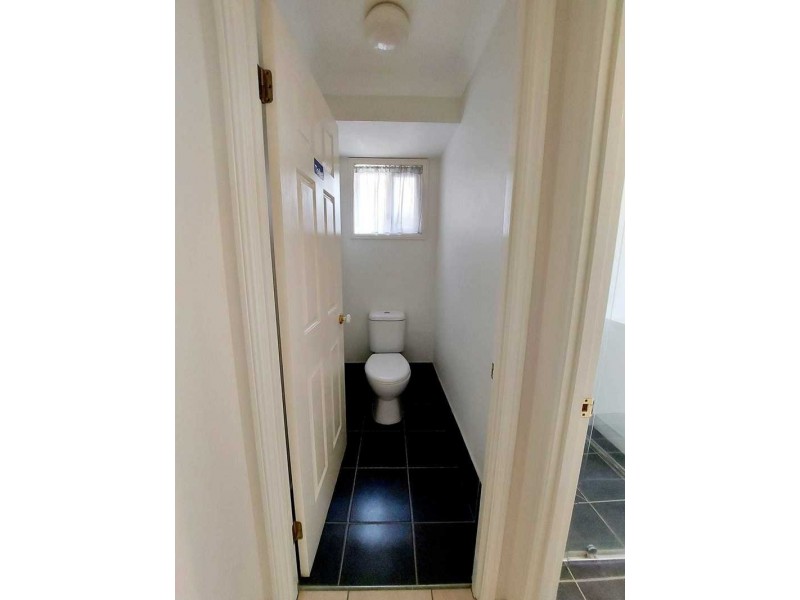 7 Queens Court, Forest Lake QLD 4078