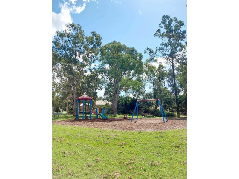 7 Queens Court, Forest Lake QLD 4078