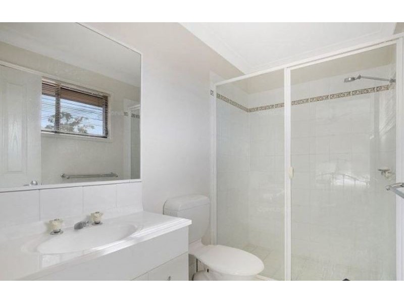 25/74 Universal Street, Pacific Pines QLD 4211