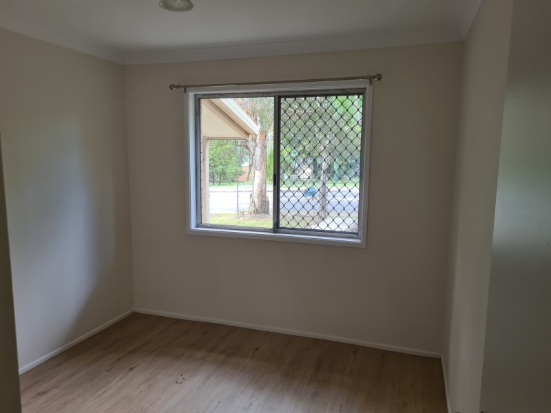 16 Green Road, Regents Park QLD 4118
