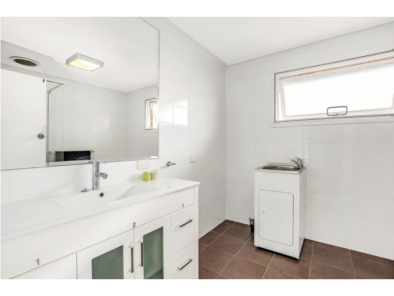 17 Heydon Street, Labrador QLD 4215
