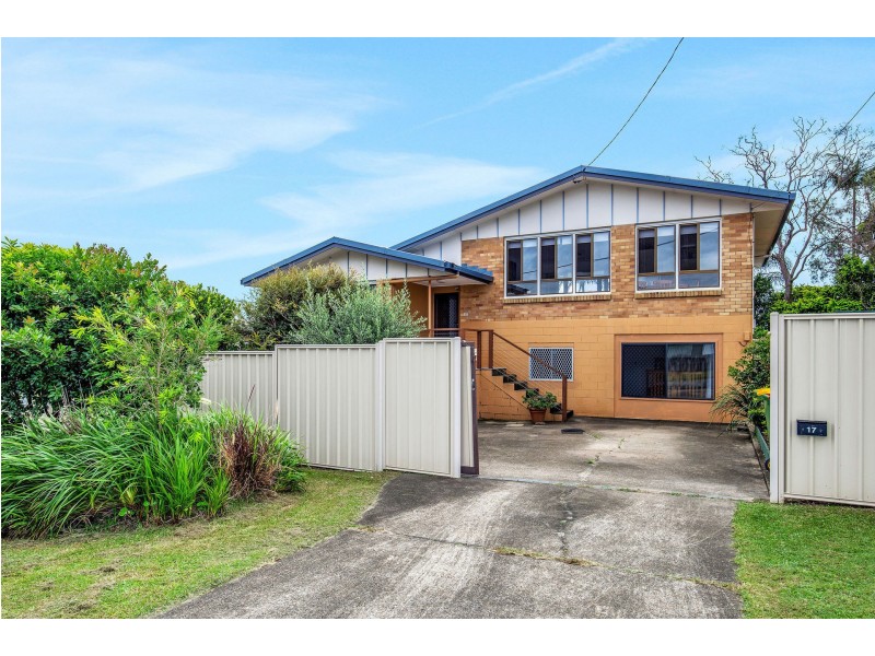 17 Heydon Street, Labrador QLD 4215