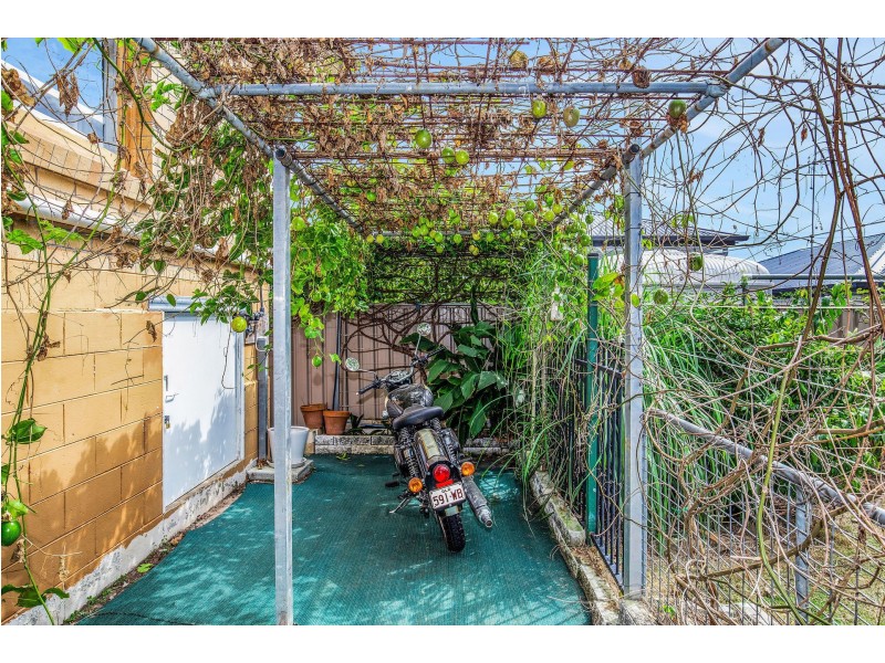 17 Heydon Street, Labrador QLD 4215