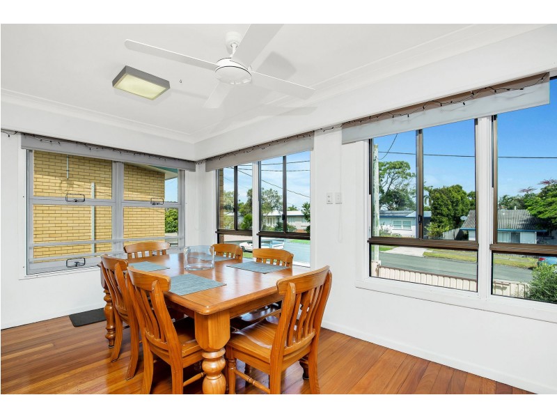 17 Heydon Street, Labrador QLD 4215