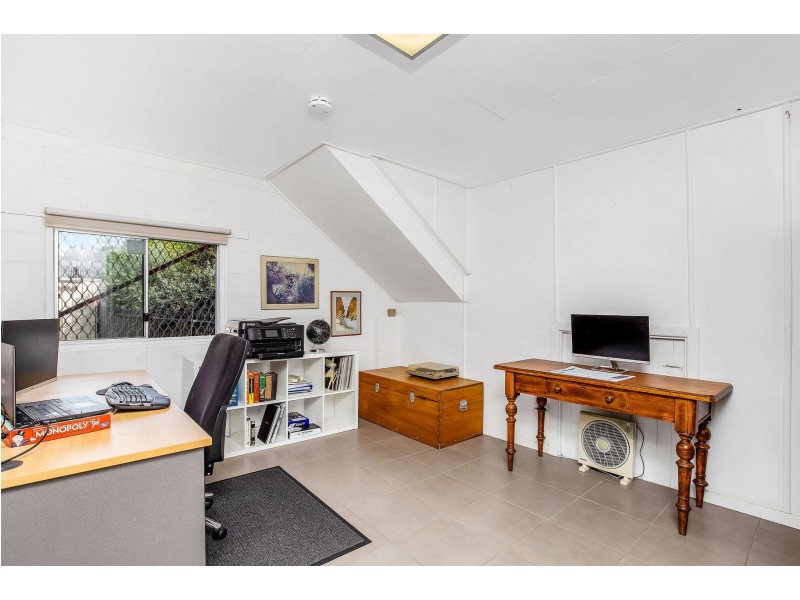 17 Heydon Street, Labrador QLD 4215