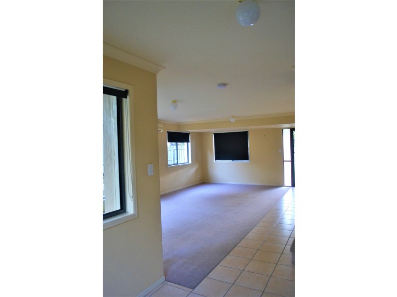 1-15 Santa Isobel Blvd, Pacific Pines QLD 4211