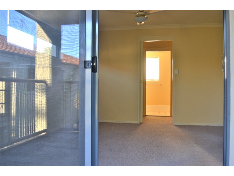 1-15 Santa Isobel Blvd, Pacific Pines QLD 4211