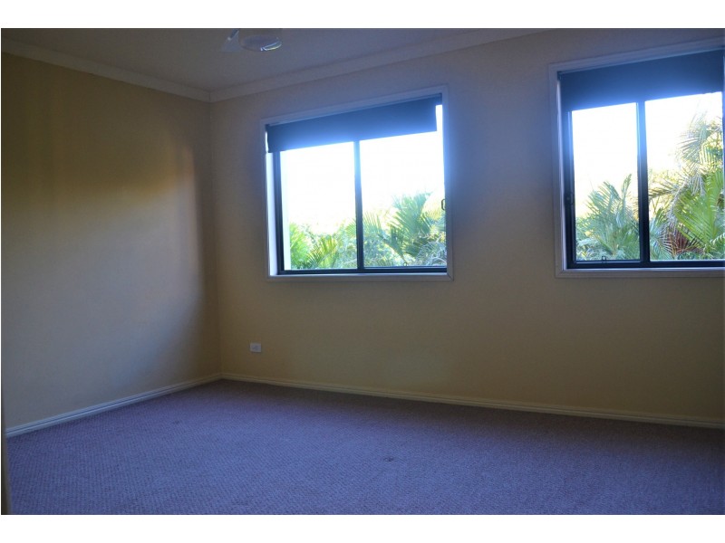 1-15 Santa Isobel Blvd, Pacific Pines QLD 4211
