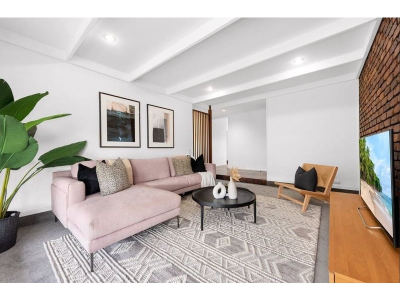 74 Bridgnorth Street, Carindale QLD 4152