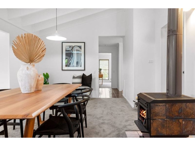 74 Bridgnorth Street, Carindale QLD 4152