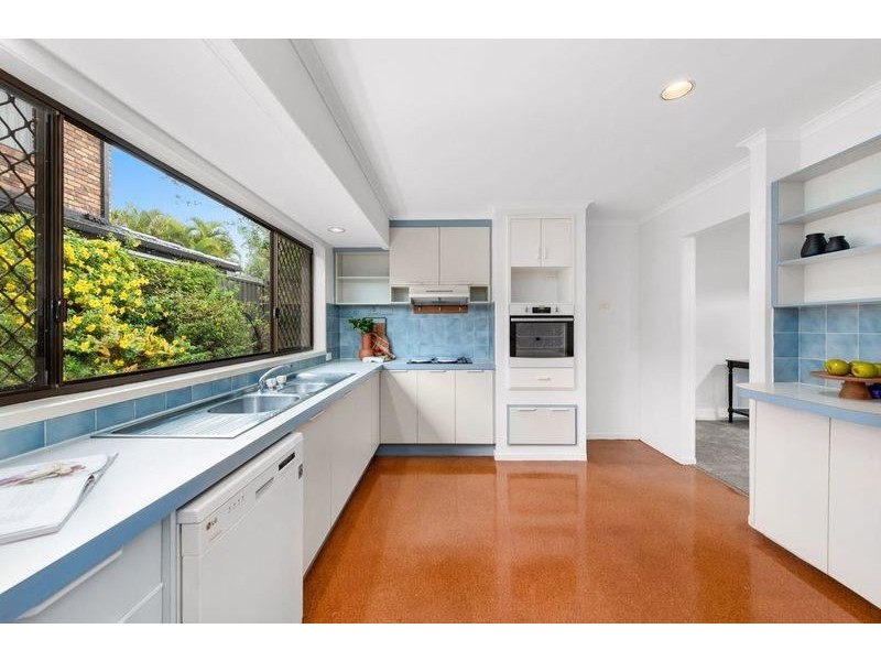 74 Bridgnorth Street, Carindale QLD 4152