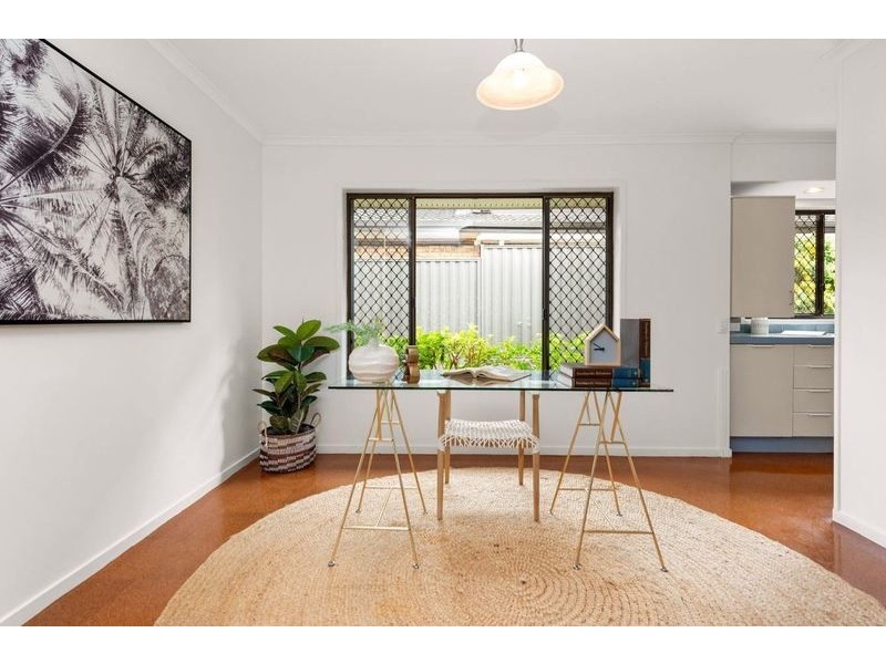 74 Bridgnorth Street, Carindale QLD 4152