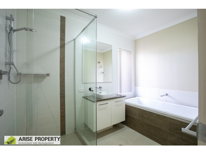 79 Skyview Avenue, Rochedale QLD 4123