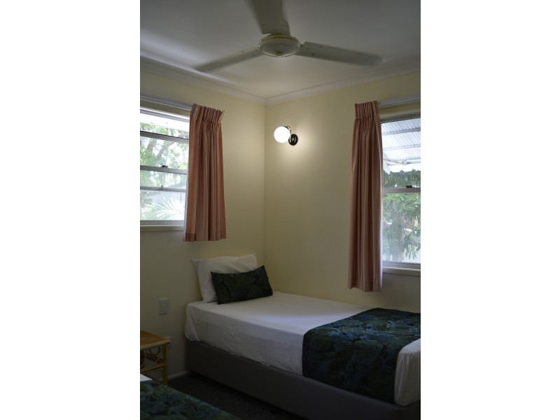 33/26 Bourke Street, Blacks Beach QLD 4740