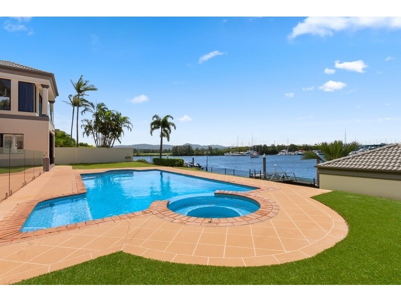 3115 Riverleigh Drive, Hope Island QLD 4212